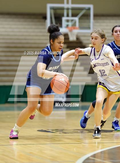 Thumbnail 2 in Bishop Grimes VS Voorheesville (NYSPHSAA State Regionals Class B) photogallery.