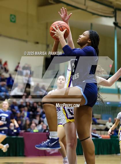 Thumbnail 2 in Bishop Grimes VS Voorheesville (NYSPHSAA State Regionals Class B) photogallery.