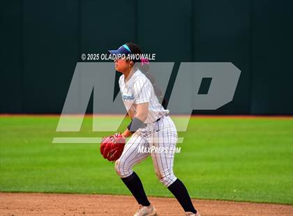 Thumbnail 1 in Kingwood vs. Forney (UIL Softball 6A Div 2 Final) photogallery.