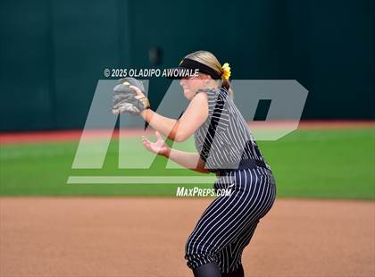 Thumbnail 1 in Kingwood vs. Forney (UIL Softball 6A Div 2 Final) photogallery.