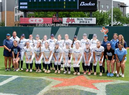 Thumbnail 2 in Kingwood vs. Forney (UIL Softball 6A Div 2 Final) photogallery.