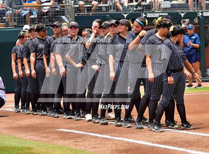 Thumbnail 2 in Kingwood vs. Forney (UIL Softball 6A Div 2 Final) photogallery.