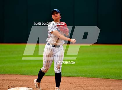 Thumbnail 1 in Kingwood vs. Forney (UIL Softball 6A Div 2 Final) photogallery.