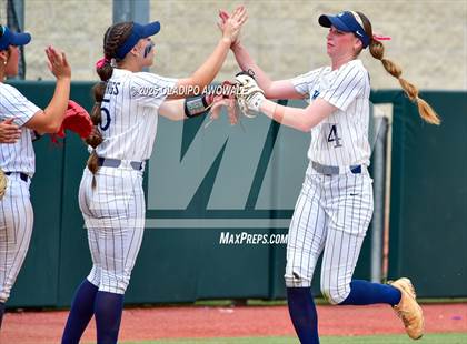 Thumbnail 3 in Kingwood vs. Forney (UIL Softball 6A Div 2 Final) photogallery.