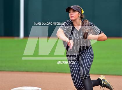 Thumbnail 1 in Kingwood vs. Forney (UIL Softball 6A Div 2 Final) photogallery.