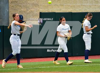 Thumbnail 3 in Kingwood vs. Forney (UIL Softball 6A Div 2 Final) photogallery.