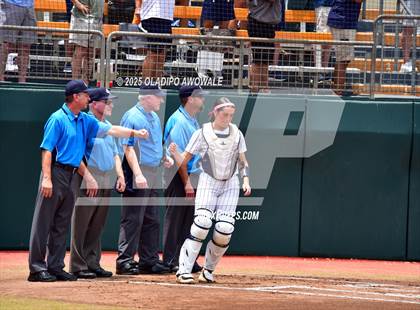 Thumbnail 1 in Kingwood vs. Forney (UIL Softball 6A Div 2 Final) photogallery.