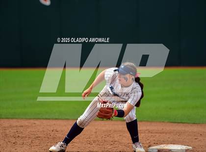 Thumbnail 1 in Kingwood vs. Forney (UIL Softball 6A Div 2 Final) photogallery.