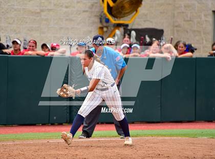Thumbnail 3 in Kingwood vs. Forney (UIL Softball 6A Div 2 Final) photogallery.