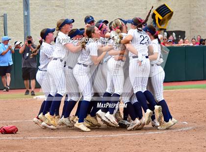 Thumbnail 1 in Kingwood vs. Forney (UIL Softball 6A Div 2 Final) photogallery.