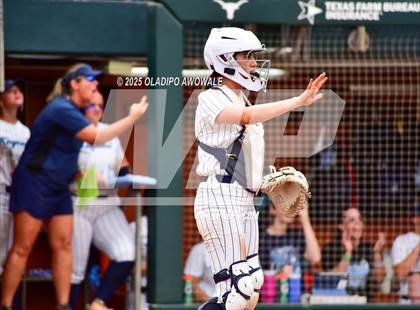 Thumbnail 3 in Kingwood vs. Forney (UIL Softball 6A Div 2 Final) photogallery.