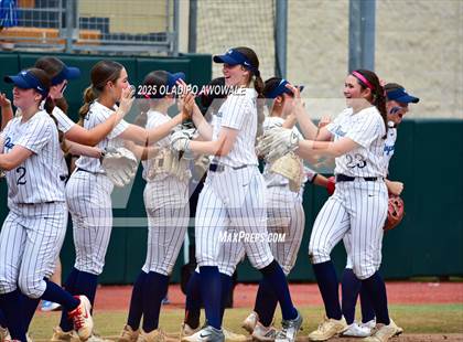 Thumbnail 2 in Kingwood vs. Forney (UIL Softball 6A Div 2 Final) photogallery.