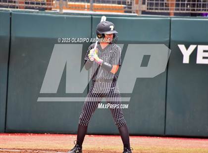 Thumbnail 2 in Kingwood vs. Forney (UIL Softball 6A Div 2 Final) photogallery.
