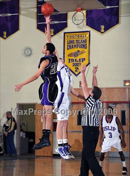 Thumbnail 1 in Sayville @ Islip photogallery.