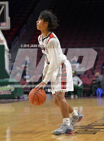 Thumbnail 3 in Las Vegas vs. ThunderRidge (Tarkanian Classic) photogallery.