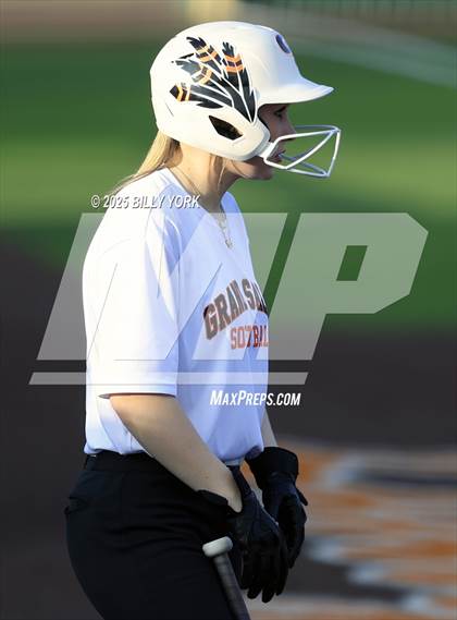 Thumbnail 3 in Grand Saline vs Wills Point photogallery.