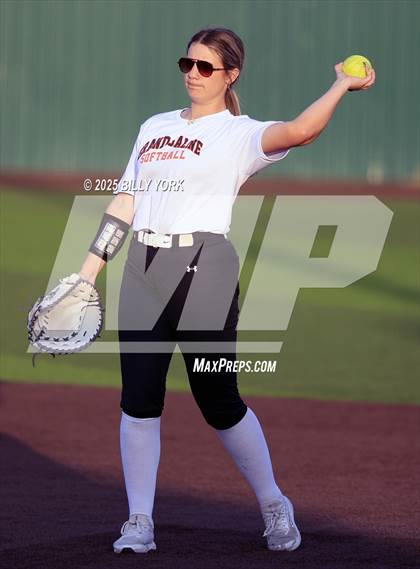 Thumbnail 3 in Grand Saline vs Wills Point photogallery.