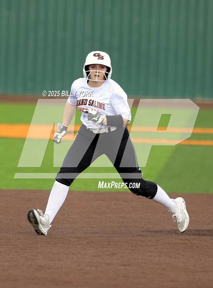 Thumbnail 3 in Grand Saline vs Wills Point photogallery.