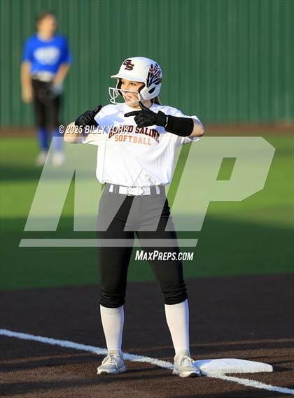 Thumbnail 1 in Grand Saline vs Wills Point photogallery.