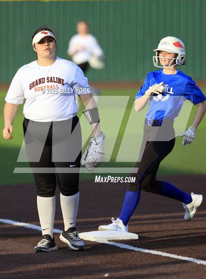 Thumbnail 3 in Grand Saline vs Wills Point photogallery.
