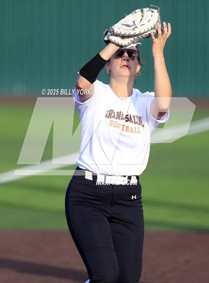 Thumbnail 2 in Grand Saline vs Wills Point photogallery.