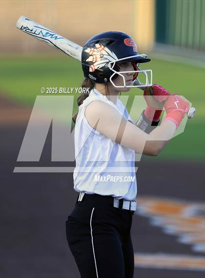 Thumbnail 3 in Grand Saline vs Wills Point photogallery.
