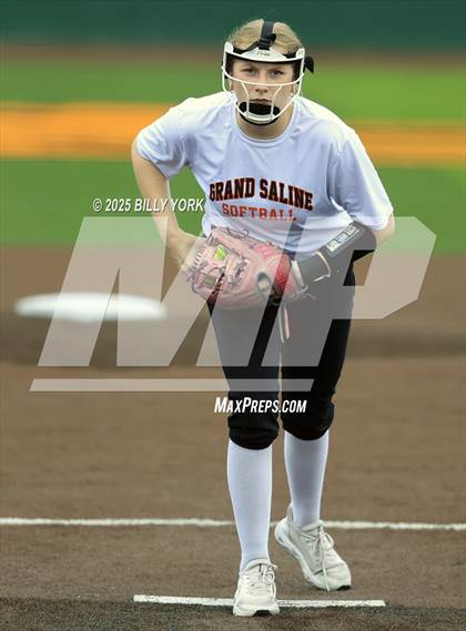 Thumbnail 3 in Grand Saline vs Wills Point photogallery.
