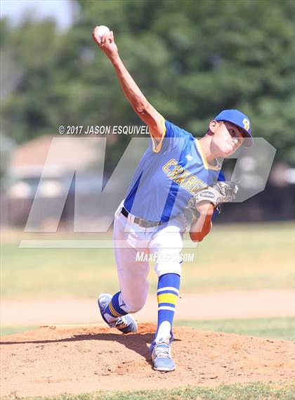 Thumbnail 2 in Los Altos @ Charter Oak photogallery.
