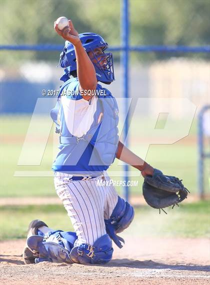 Thumbnail 3 in Los Altos @ Charter Oak photogallery.