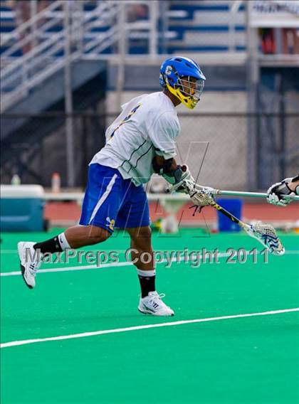 Thumbnail 3 in Bayport-Blue Point vs. Cazenovia (NYSPHSAA Class C Final) photogallery.