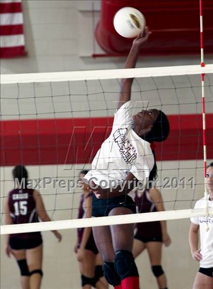 Thumbnail 2 in Ennis @ Terrell photogallery.