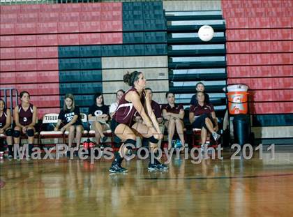 Thumbnail 3 in Ennis @ Terrell photogallery.