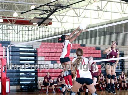 Thumbnail 3 in Ennis @ Terrell photogallery.