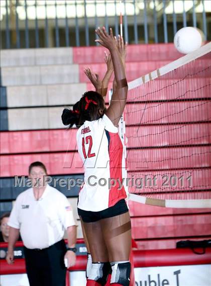 Thumbnail 1 in Ennis @ Terrell photogallery.