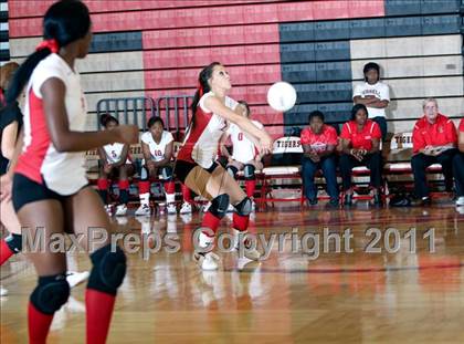 Thumbnail 1 in Ennis @ Terrell photogallery.