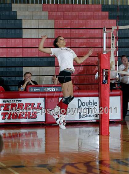 Thumbnail 3 in Ennis @ Terrell photogallery.