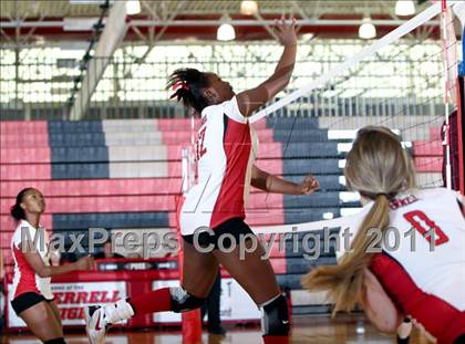 Thumbnail 3 in Ennis @ Terrell photogallery.