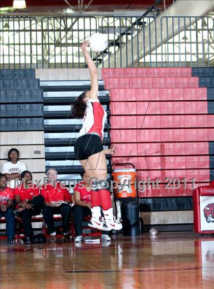 Thumbnail 3 in Ennis @ Terrell photogallery.