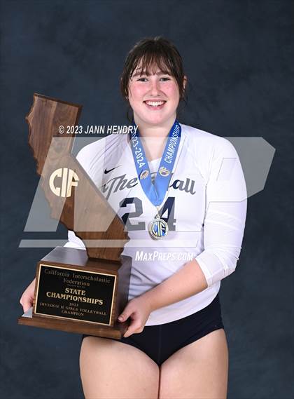 Thumbnail 1 in Campbell Hall vs. Sacred Heart Cathedral Preparatory (CIF State D2 Final Awards) photogallery.