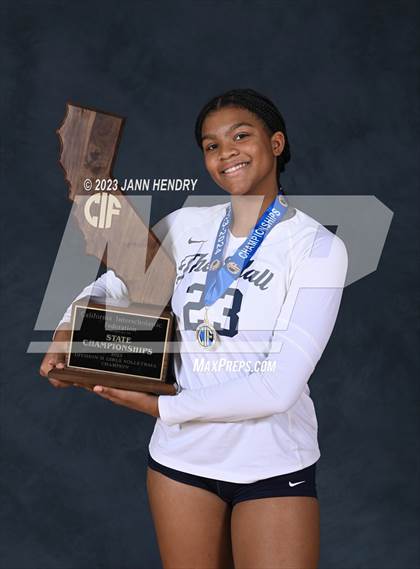 Thumbnail 2 in Campbell Hall vs. Sacred Heart Cathedral Preparatory (CIF State D2 Final Awards) photogallery.