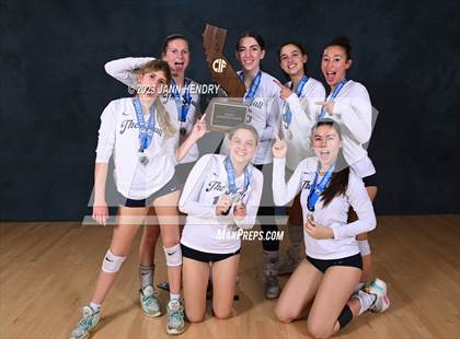 Thumbnail 2 in Campbell Hall vs. Sacred Heart Cathedral Preparatory (CIF State D2 Final Awards) photogallery.