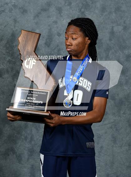 Thumbnail 3 in Los Osos (CIF State D3 Award Photos) photogallery.