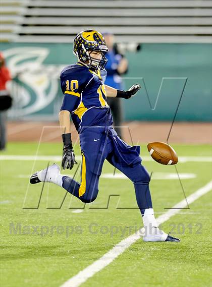 Thumbnail 2 in Granite Bay vs. Oak Ridge (CIF SJS D1 Final) photogallery.
