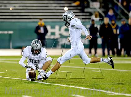 Thumbnail 3 in Granite Bay vs. Oak Ridge (CIF SJS D1 Final) photogallery.