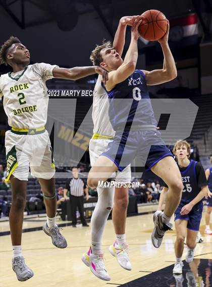 Thumbnail 1 in Olathe West vs Rock Bridge (Norm Stewart Classic) photogallery.