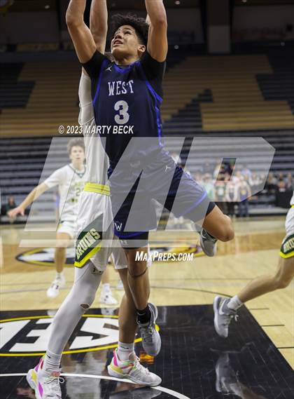 Thumbnail 2 in Olathe West vs Rock Bridge (Norm Stewart Classic) photogallery.