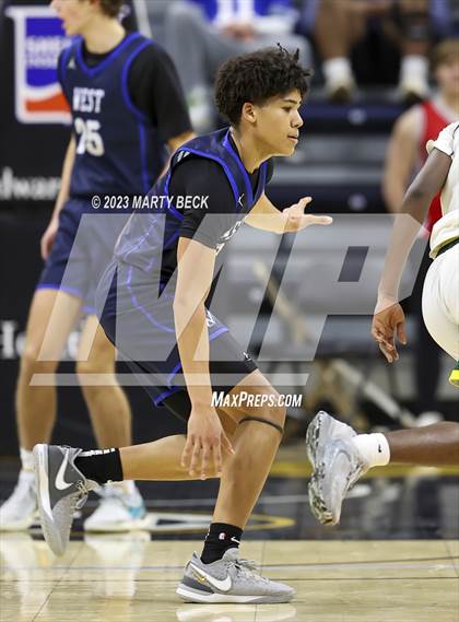 Thumbnail 2 in Olathe West vs Rock Bridge (Norm Stewart Classic) photogallery.