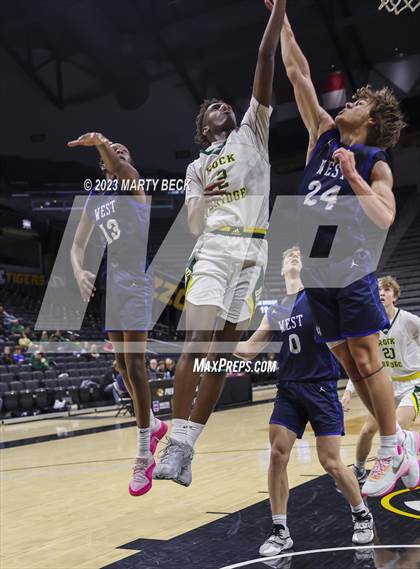 Thumbnail 3 in Olathe West vs Rock Bridge (Norm Stewart Classic) photogallery.