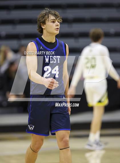 Thumbnail 1 in Olathe West vs Rock Bridge (Norm Stewart Classic) photogallery.