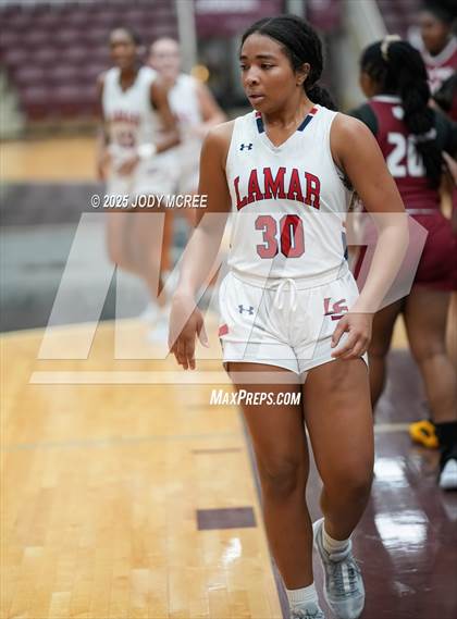 Thumbnail 2 in Lamar vs. Louisville photogallery.